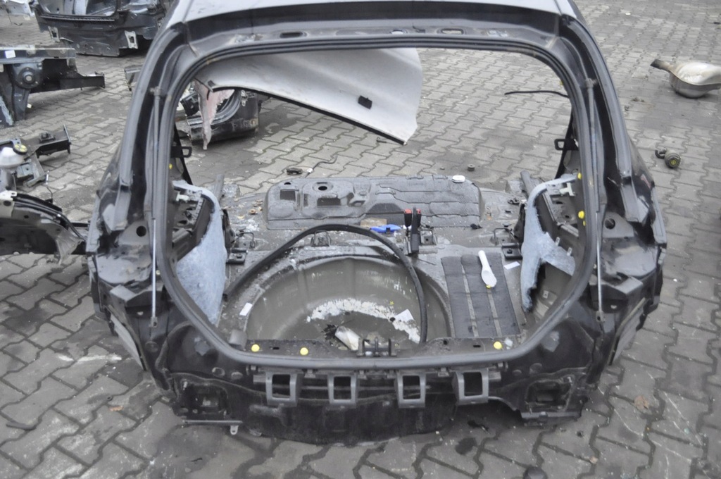 FORD FIESTA MK8 ΟΛΟΚΛΗΡΟ ΤΟ ΠΙΣΩ ΑΠΟ ΠΙΣΩ ΦΡΟΛΟ ΖΩΝΗΣ ΑΡΙΣΤΕΡΟ ΔΕΞΙ ΔΙΑΒΑΣΤΕ ΠΕΡΙΓΡΑΦΗ Product image