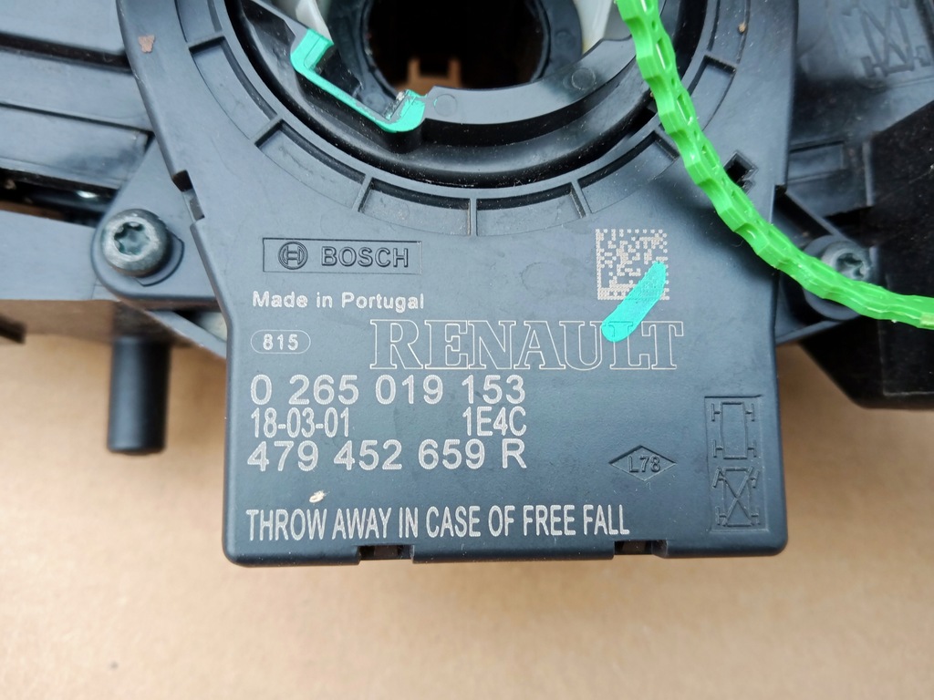 DACIA DOKKER, RENAULT CAPTUR AND SHIFTING TAPE Product image