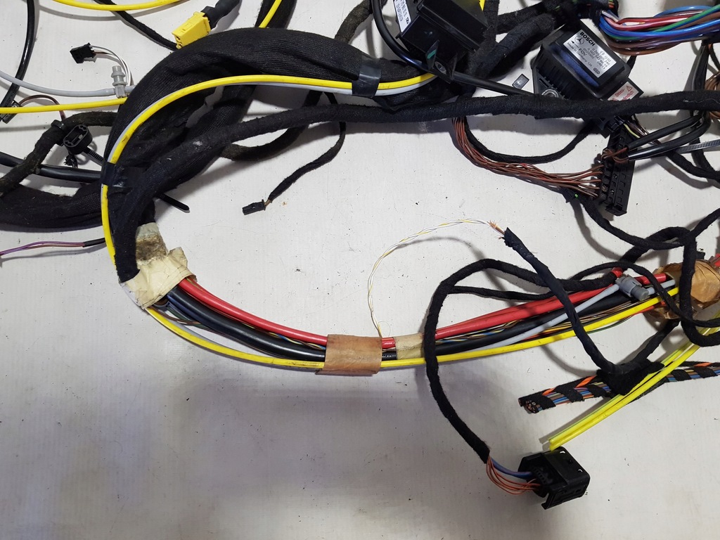 ΜΟΝΑΔΑ ΜΠΑΤΑΡΙΑΣ ΚΑΛΩΔΙΑ ΚΟΡΜΟΥ MERCEDES SL R230 W230 2305400945 Product image