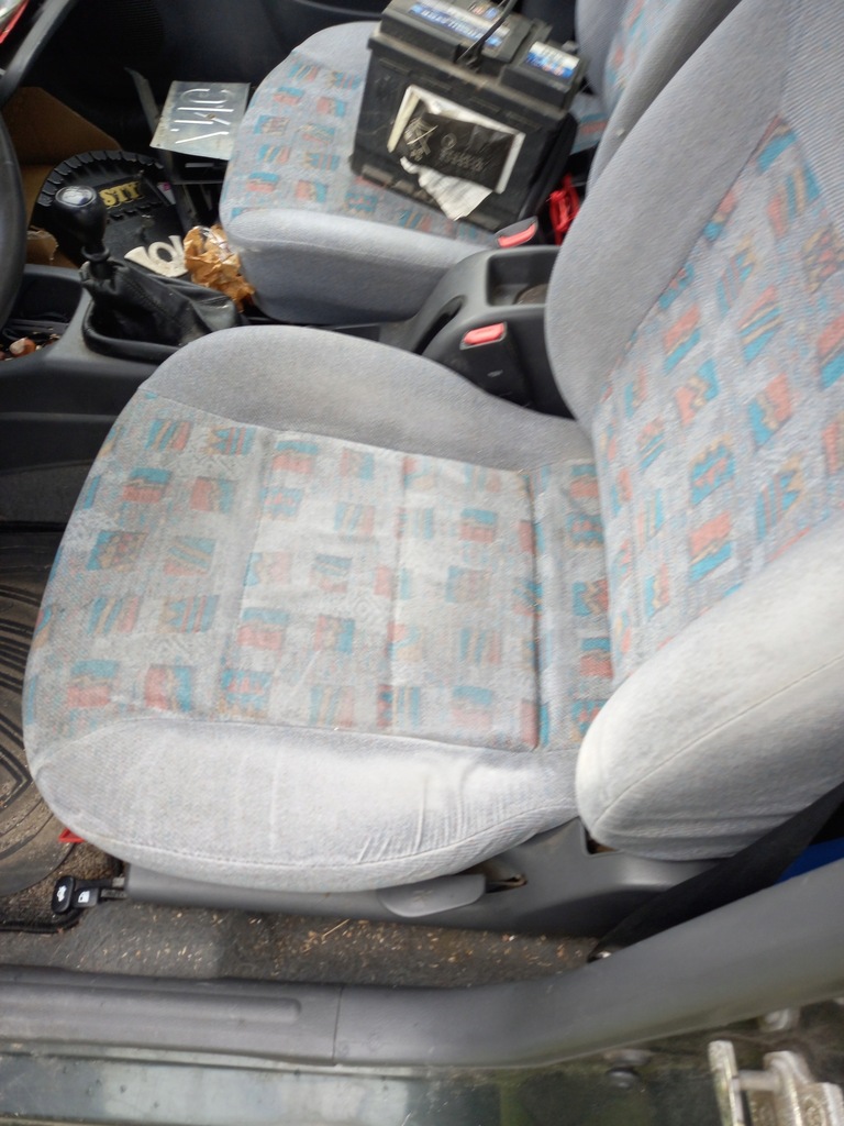 Λωρίδα για πίσω δεξιό φανάρι DAEWOO LANOS 96-2000 1.6 βενζίνης Product image