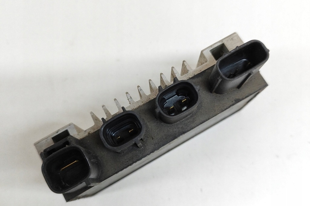 Toyota Hilux 8 AN110 GLOW MODULE 28551-0E010 2.4 DIESEL 110KW 2018 Product image