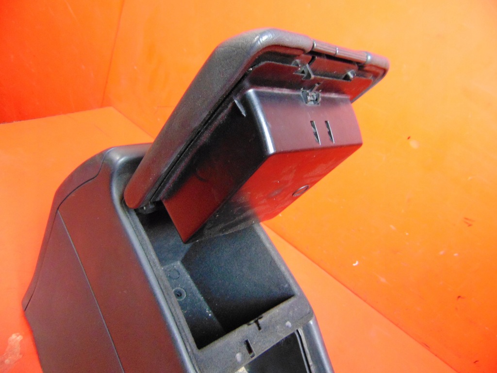 MERCEDES ML W163 LIFT 02- CENTER TUNNEL ARRMHREST CUP HOTHER Product image