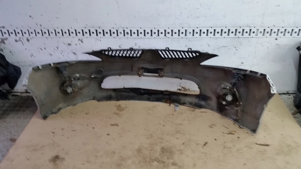 Μπροστινός προφυλακτήρας Mitsubishi Grandis Product image