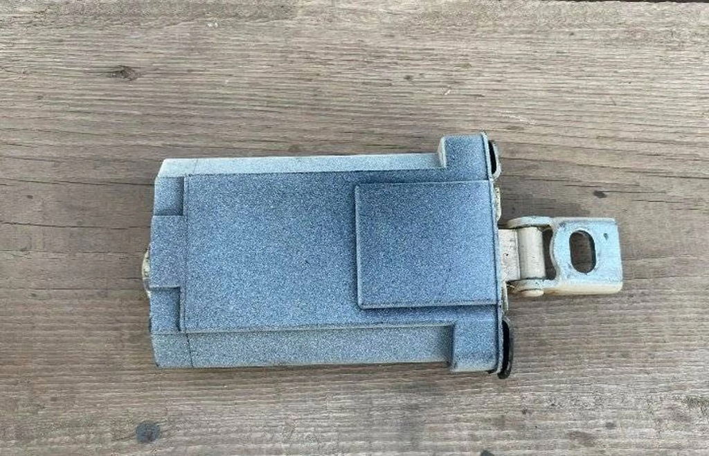 Mercedes-Benz E W210 2000 Door limiter Product image