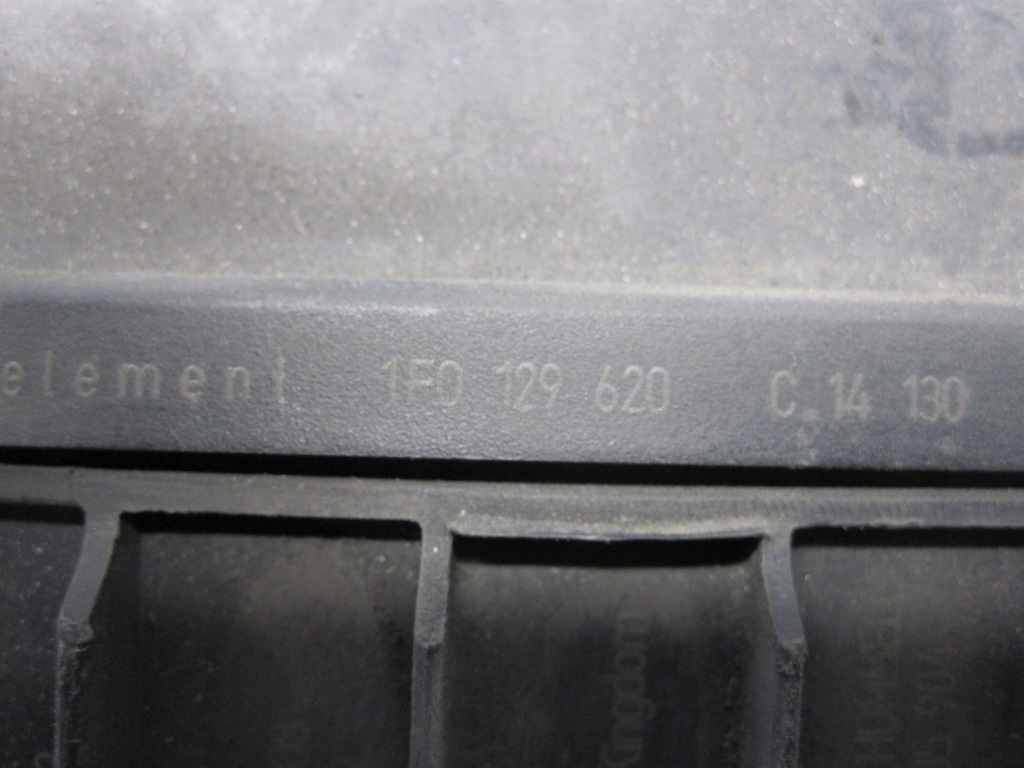 Volkswagen Caddy III 08R Περιεχόμενο φίλτρου αέρα 1F0129607 1K0129610 Product image