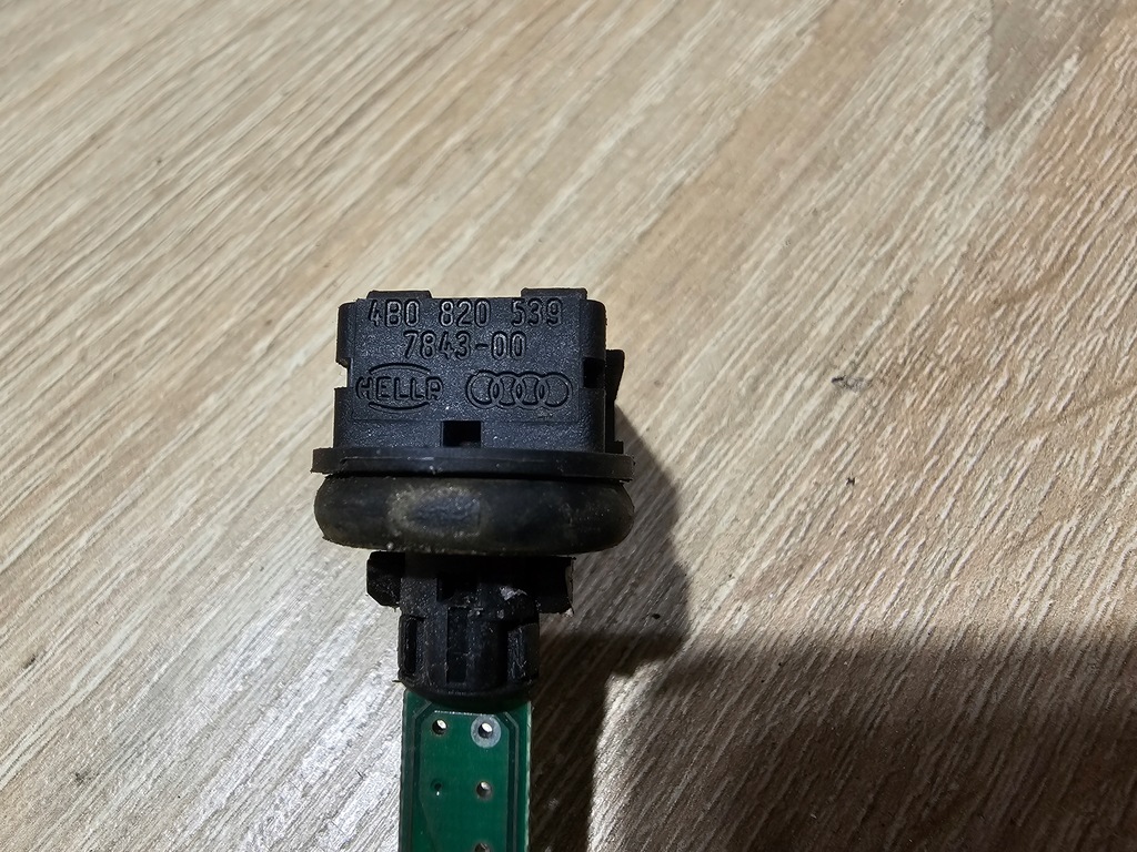 AUDI VW SEAT SKODA ΕΣΩΤΕΡΙΚΟ ΑΙΣΘΗΤΗΡΑΣ ΘΕΡΜΟΚΡΑΣΙΑΣ ΑΕΡΑ 4B0820539 Product image