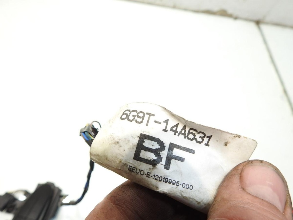 ΛΑΒΗ ΠΟΡΤΑΣ ΠΙΣΩ ΑΡΙΣΤΕΡΑ G6 FORD MONDEO MK4 IV LIFT 6G9T-14A631-BF Product image