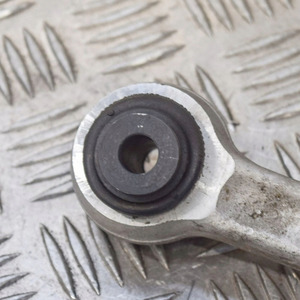 BMW 1 F20 F21 2019 Αφήνει την εφαρμογή Product image