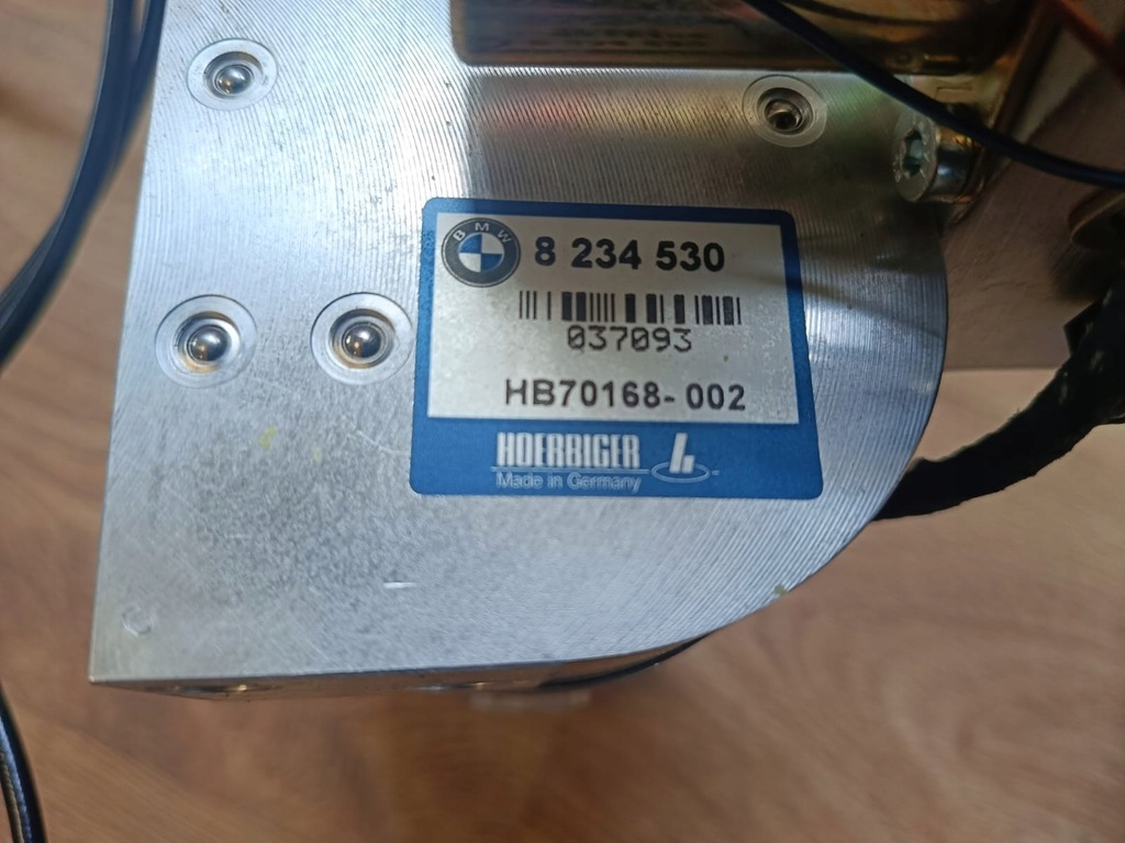 BMW E46 ΟΡΟΦ ΥΔΡΑΥΛΙΚΗ ΑΝΤΛΙΑ 8234530 Product image