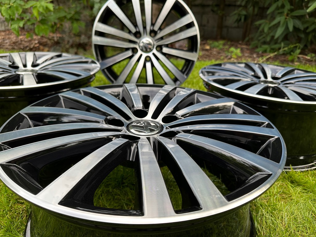 FELGI VW PASSAT B7 CC EOS 3AA 7,5x17 ET47 5x112 3AA601025G MINNEAPOLIS Product image