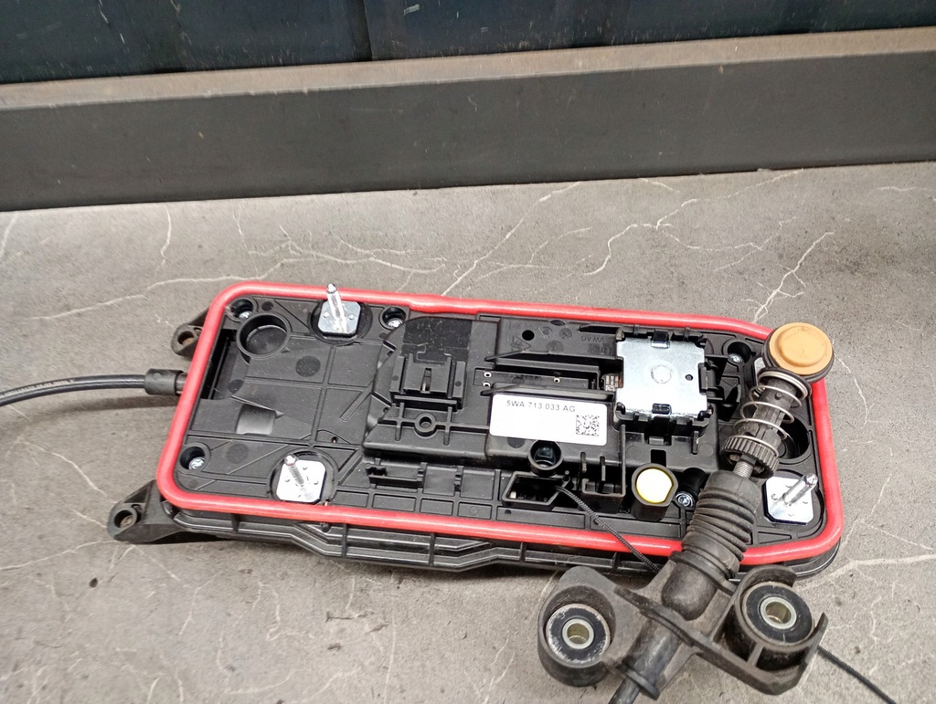 5WA713033AG VW Golf VIII Μετατοπίσεις Product image