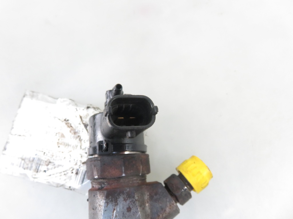 INJECTOR ALFA ROMEO 147 1.9 JTD 0445110111 Product image