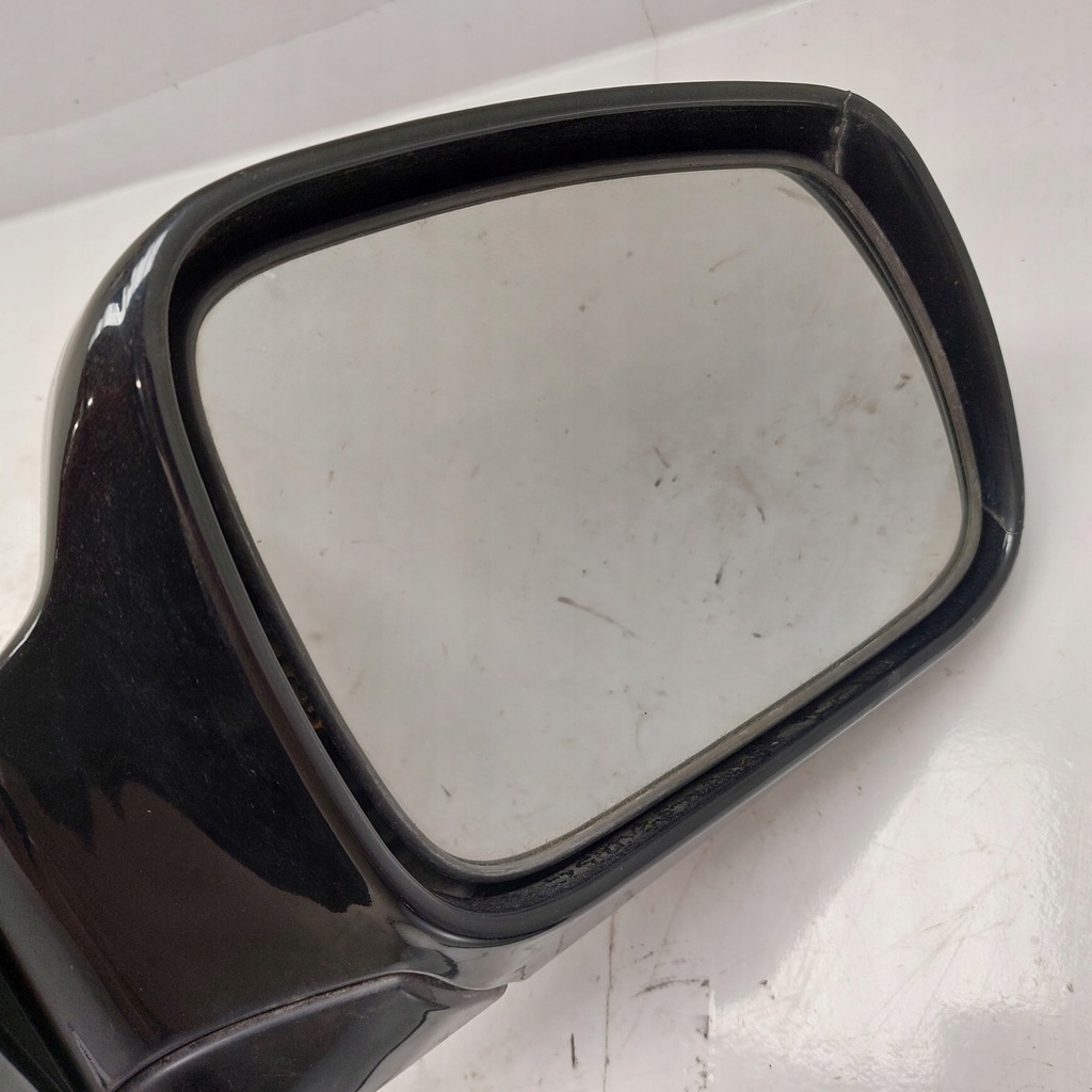 HYUNDAI TERRACAN ΚΑΘΡΕΦΤΗΣ ΔΕΞΙΟΣ 5 ΑΚΙΔΩΝ ΜΑΥΡΟΣ 012155 Product image