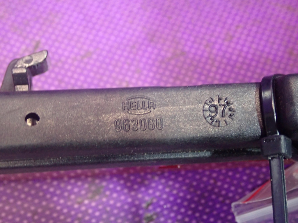 AUDI A3 8L HB 3D 96-00 ΦΑΝΗ ΦΡΕΝΩΝ ΤΡΙΤΟ ΦΩΣ 8D9945097B Product image