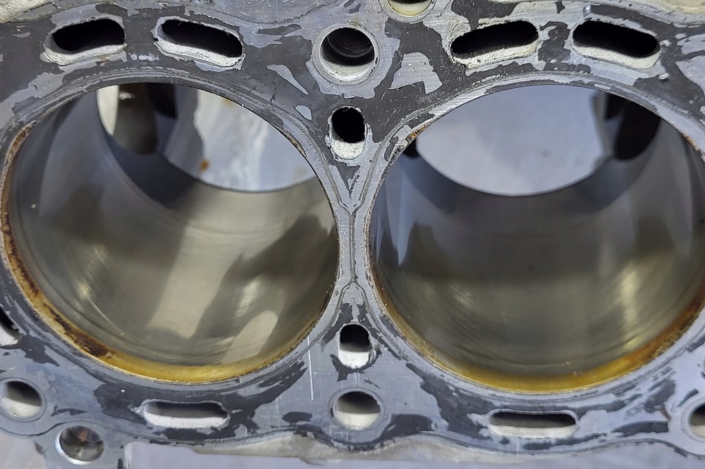 Κύλινδροι, έμβολα, Suzuki GSXR GSX-R 1000 K7 K8 2007-2008 Product image