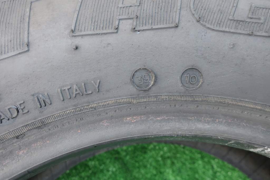 TAGOM MUD-SPORT TIRE 205/70/15 Product image