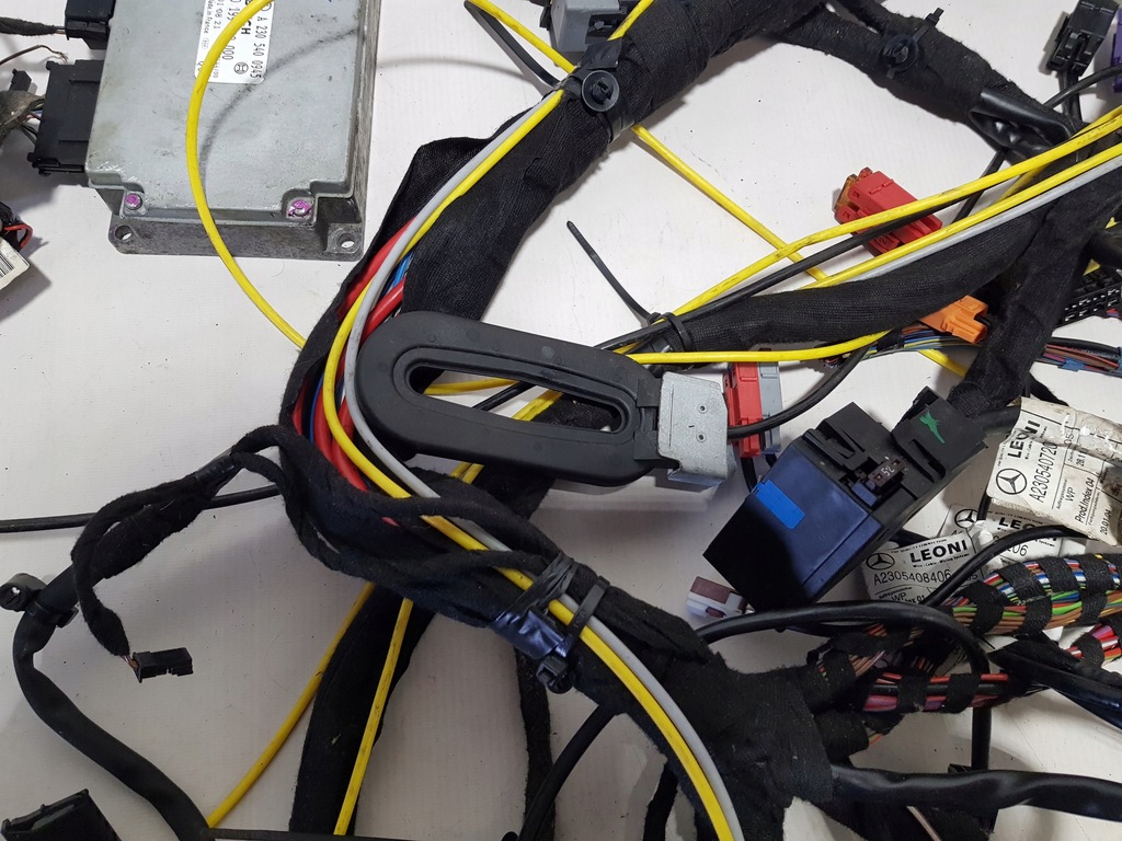ΜΟΝΑΔΑ ΜΠΑΤΑΡΙΑΣ ΚΑΛΩΔΙΑ ΚΟΡΜΟΥ MERCEDES SL R230 W230 2305400945 Product image