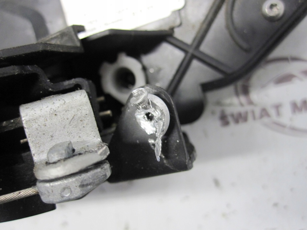 Ford Kuga MK1 και 10R Πόρτα δεξιά 8v4a-S21812-MA Product image