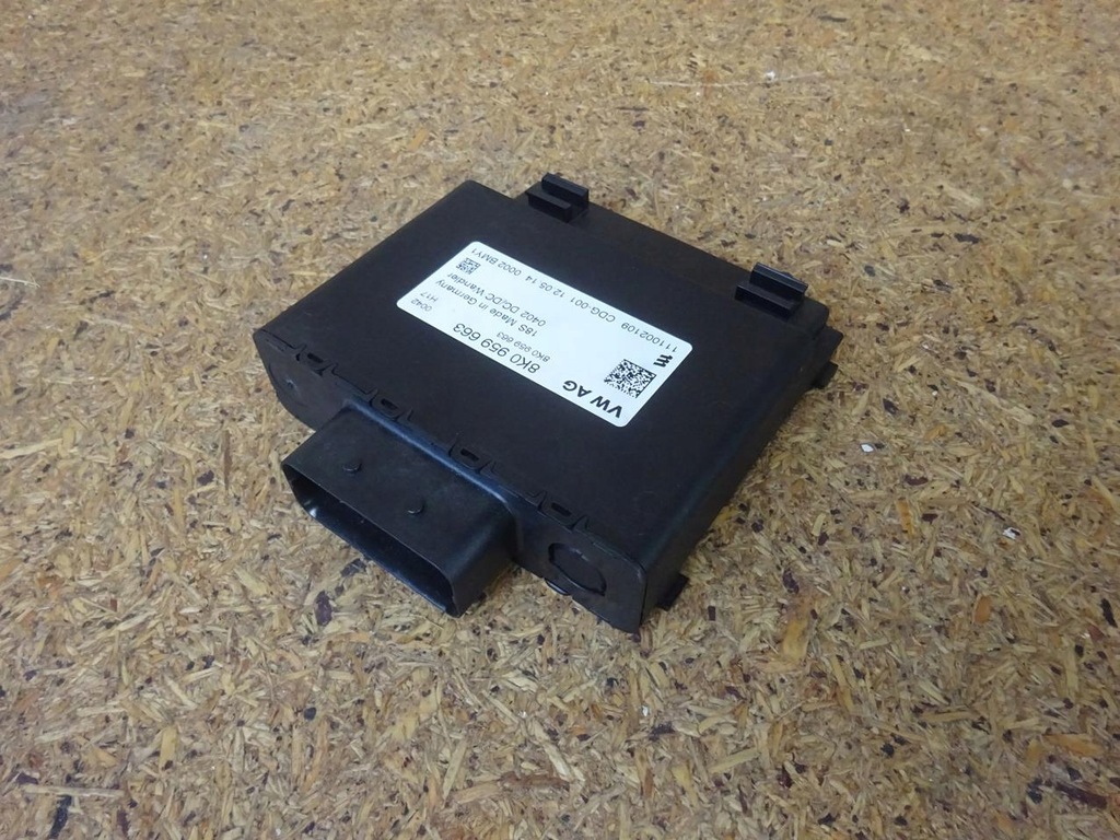 AUDI A4 B8 8K A5 8T ΣΤΑΘΕΡΟΠΟΙΗΤΗΣ ΤΑΣΗΣ 8K0959663 Product image