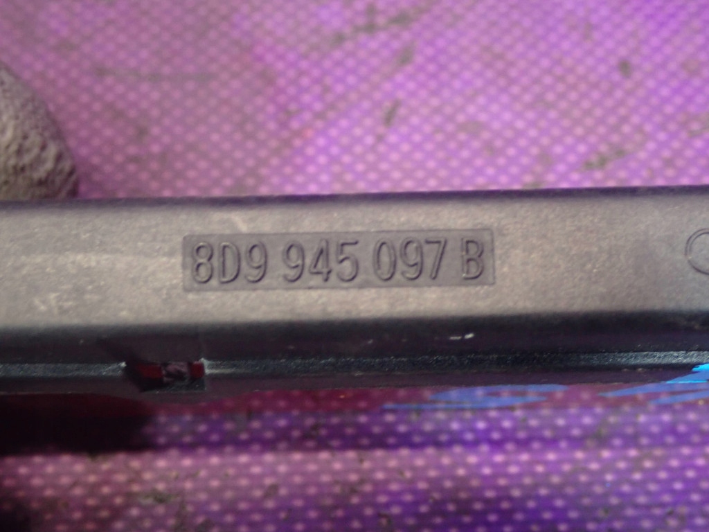 AUDI A3 8L HB 3D 96-00 ΦΑΝΗ ΦΡΕΝΩΝ ΤΡΙΤΟ ΦΩΣ 8D9945097B Product image