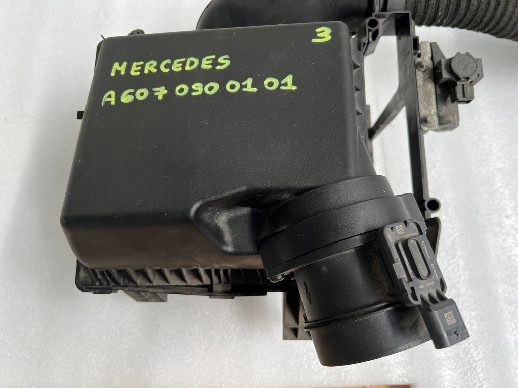 Περίβλημα φίλτρου αέρα Mercedes A6070900101 Product image