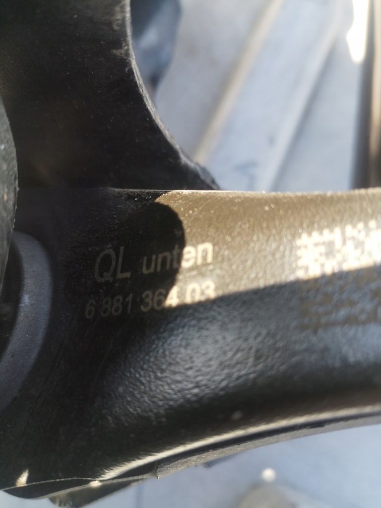 Αρθρωτό, ΑΜΟΡΤΙΣΤΗΡΙ ΔΕΞΙ ΠΙΣΩ BMW 6898964 F40 Product image