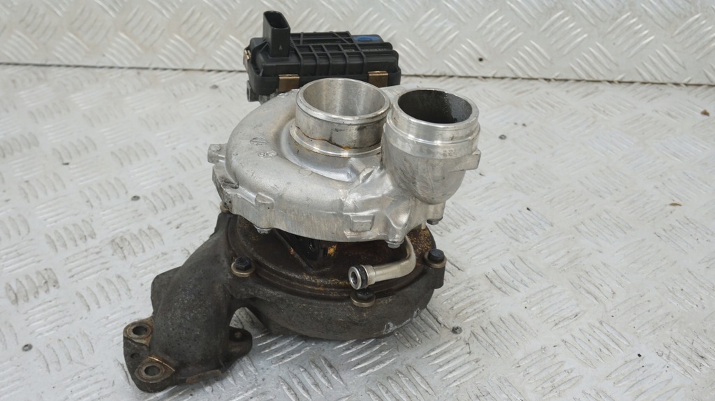 Mercedes turbine 3.0 350CDI A6420902486 Product image