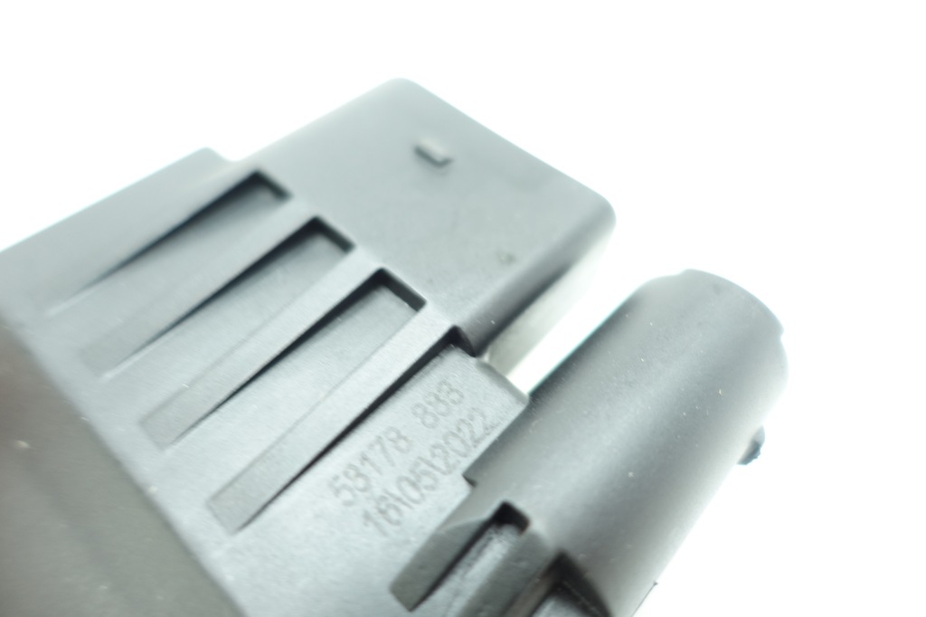 MERCEDES W463 W211 W639 W164 Καταγραφέας κεριών A6429002700 A6429005701 Product image
