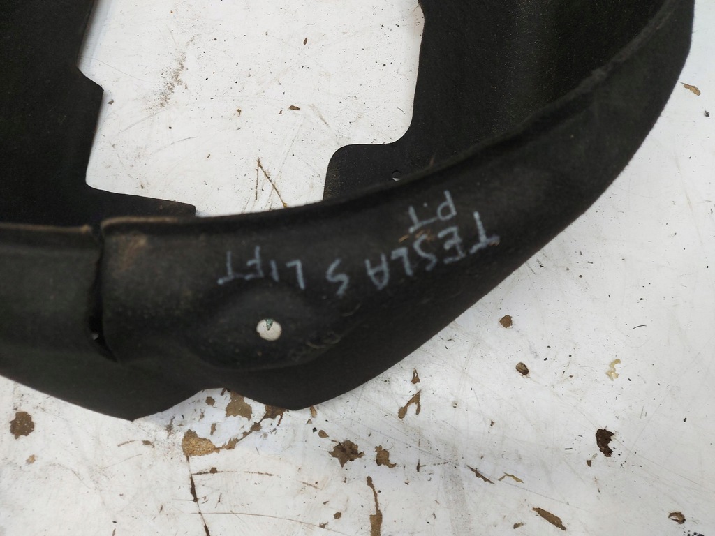 Tesla Model S Lift Wheel Arch Right Back Original Product image