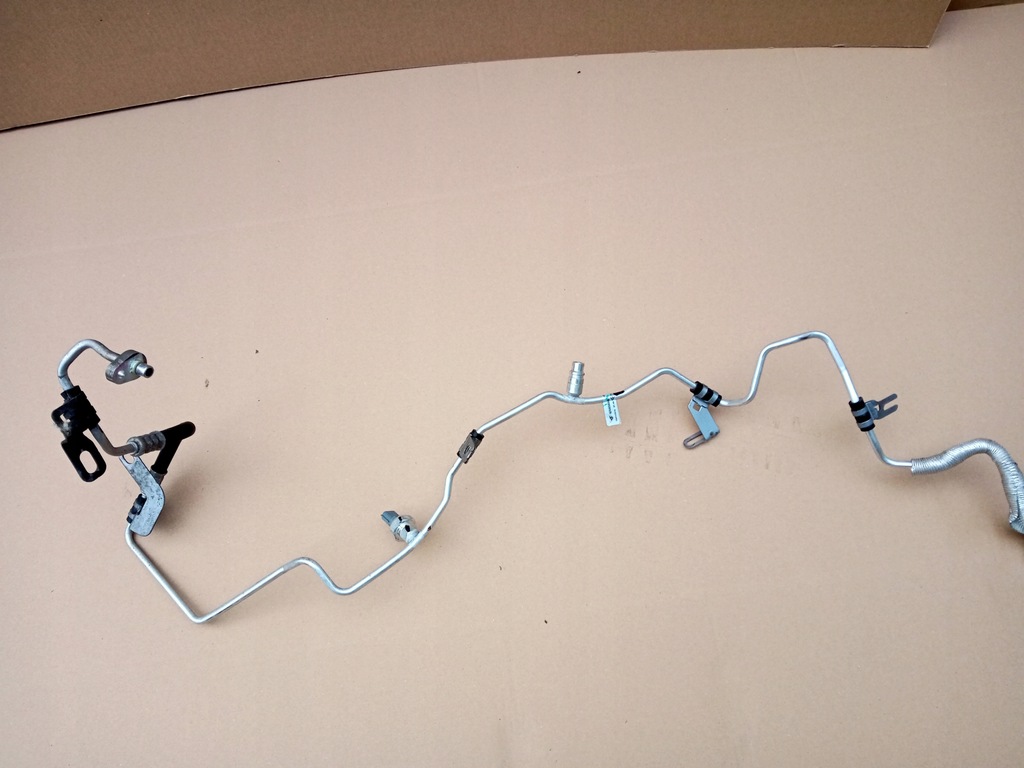 RENAULT MEGANE IV AIR CONDITIONING PIPE 924405684R Product image