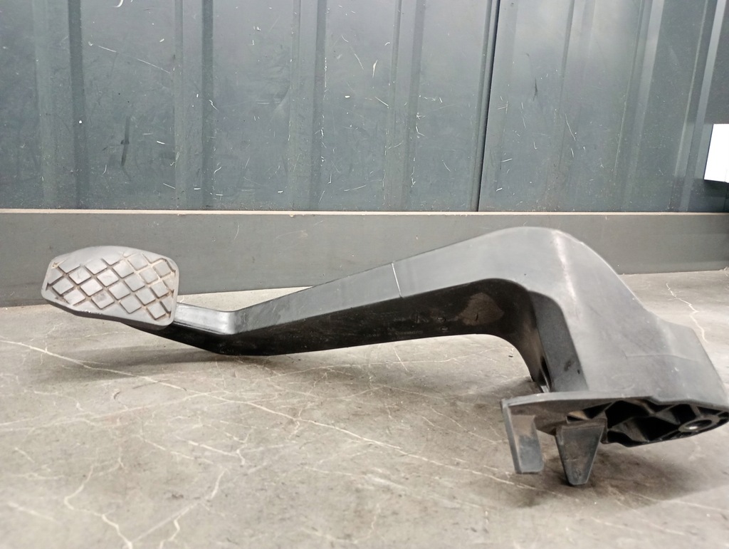 8Ε1721316A Πέους συμπλέκτη πεντάλ Audi A4 B6 Product image