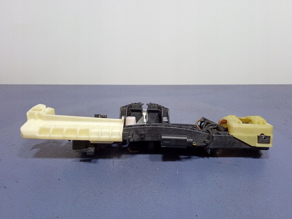 MERCEDES CLS W218 ΛΑΒΗ ΣΤΕΡΕΩΣΗ ΔΕΞΙΑ A2047602434 Product image
