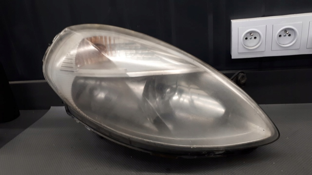 270532-00r Δεξιά Lancia Ypsilon II Hella Product image