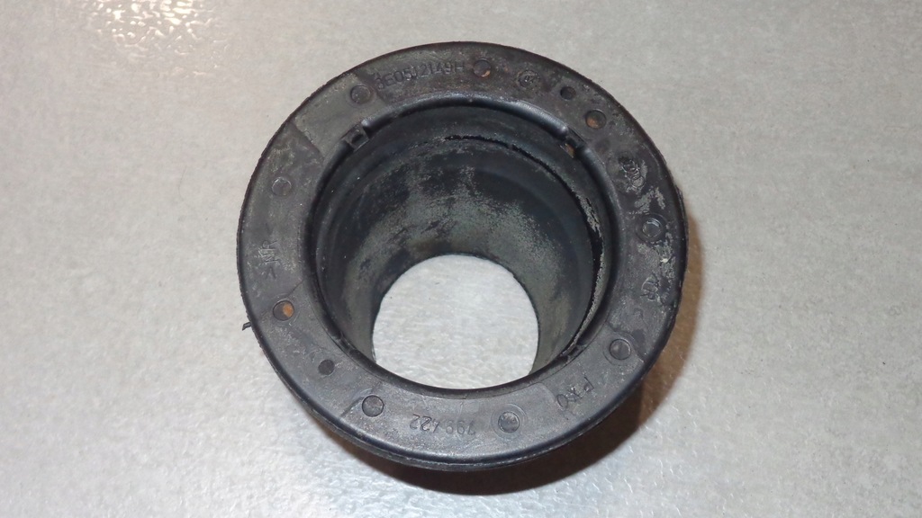 Πίσω κάλυμμα αμορτισέρ A6 S6 RS6 C5 8E0512149H Product image