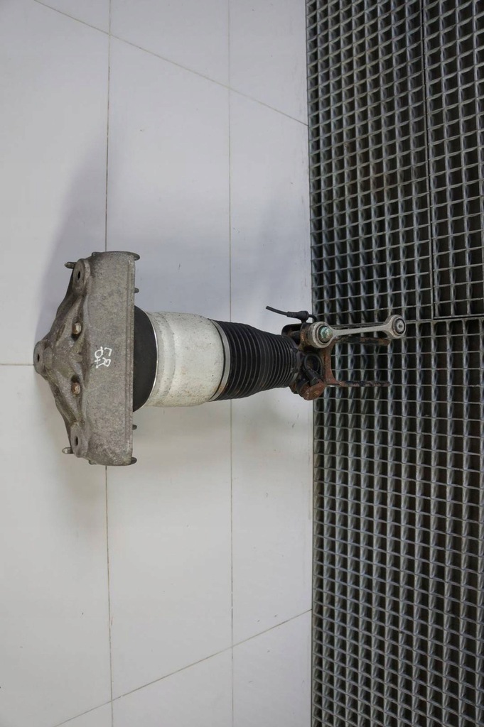 Αριστερά μπροστινό Audi Q7 4L 3.0 TDI SHOCK ABRABSER Product image