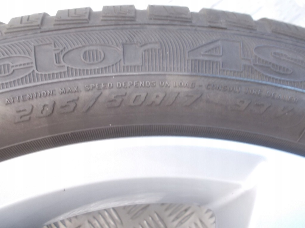 GOODYEAR VECTOR 4SEASONS ΕΛΑΣΤΙΚΟ 205/50/17 93V 2018 ΟΛΗ ΤΗΝ ΣΕΖΟΝ Product image