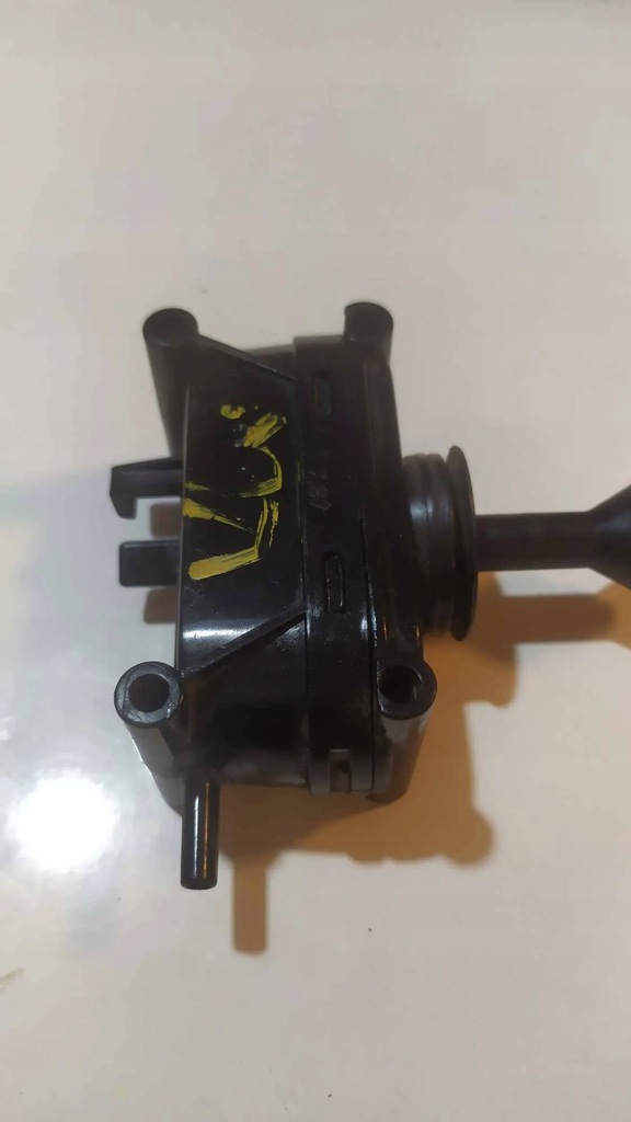 Mercedes-Benz W124 Ενεργοποιητής κεντρικού κλειδώματος Product image