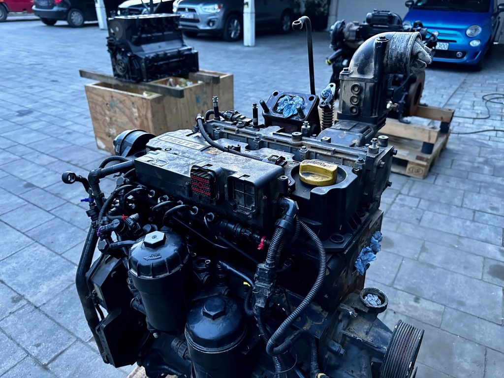 DEUTZ FAHR MERLO TCD ENGINE 4.1 L4 C4ST103 22000328 GP3404332 04503190R Product image