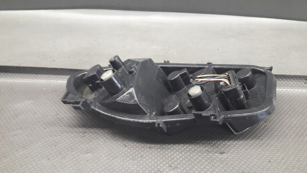 89035088 Ένθετο πίσω δεξιού φανού Renault Clio III Product image