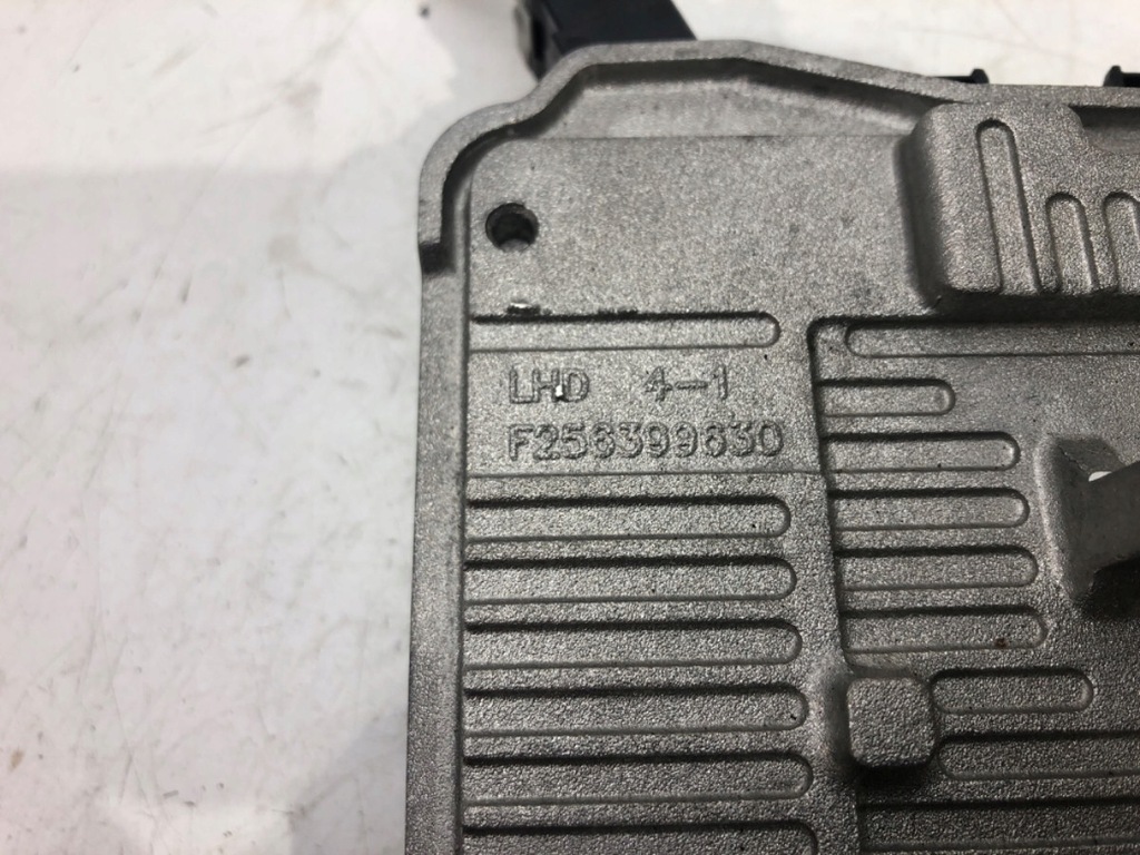 ΜΟΝΑΔΑ ΥΠΟΣΤΗΡΙΞΗΣ ΧΕΙΡΙΣΤΗΡΙΟ HYUNDAI i30 G4563-99500 Product image