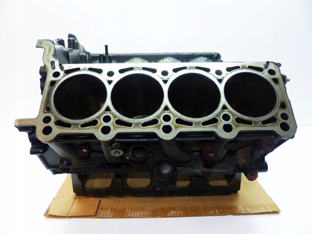 AUDI A8 D4 4H 4.2 TDI CDS CYLINDER BLOCK Product image