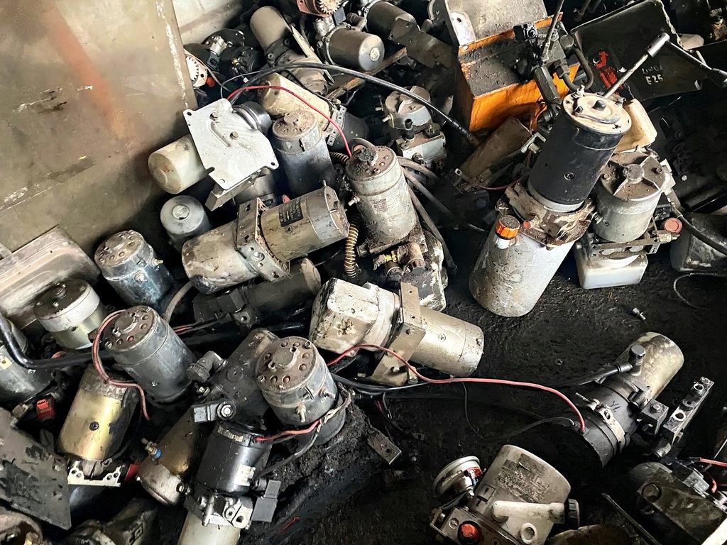 Ηλεκτροκινητήρας 24V, υδραυλική αντλία ανατροπής Product image