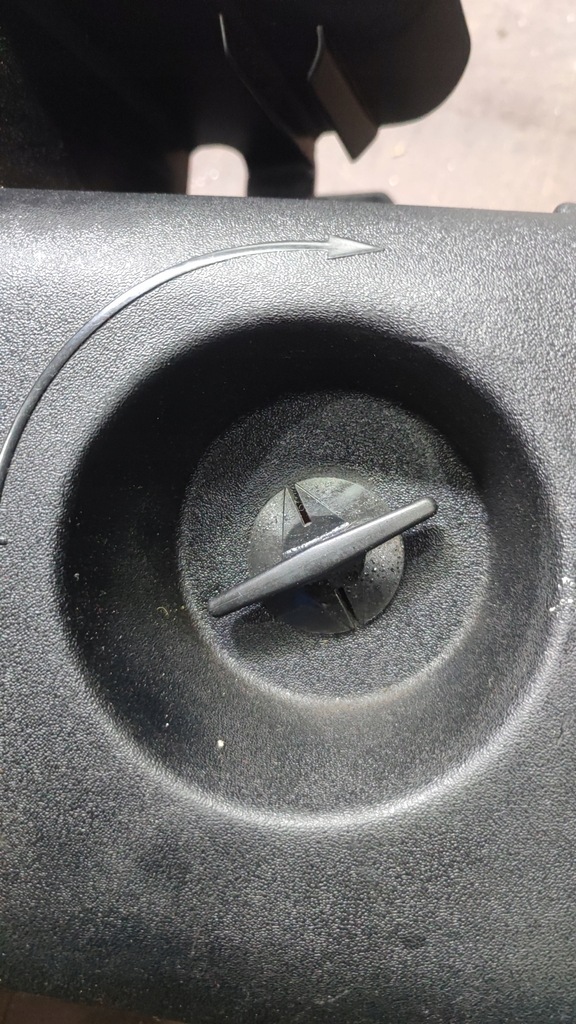 ΚΑΛΥΜΜΑ ΦΩΤΙΣΤΙΚΟ ΔΕΞΙΟ BMW E36 8119236D Product image