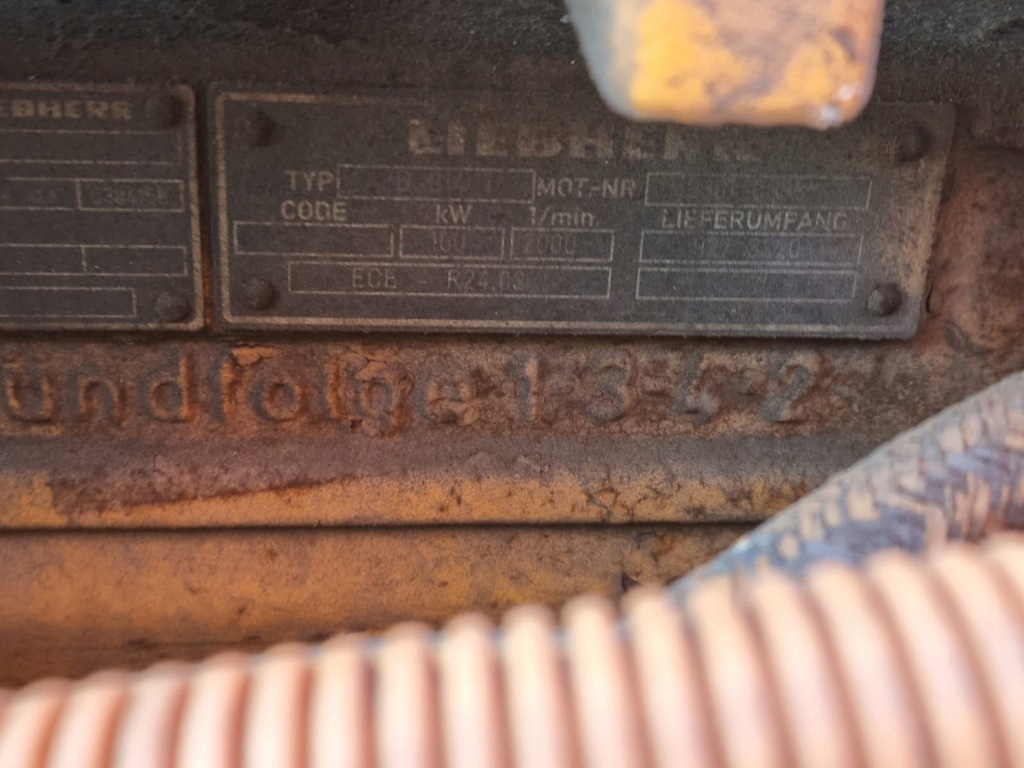 Τροχοφόρος εκσκαφέας LIEBHERR 922 Litronic για ανταλλακτικά Product image