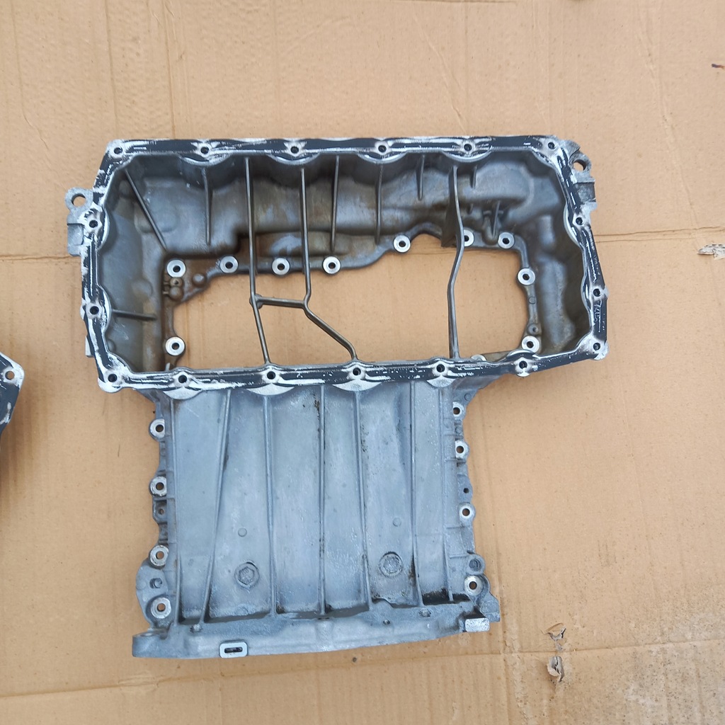 OIL TAN CRATER PORSCHE AUDI 3.0 TFSI 06M103602Q 079907660A 06M103805M Product image