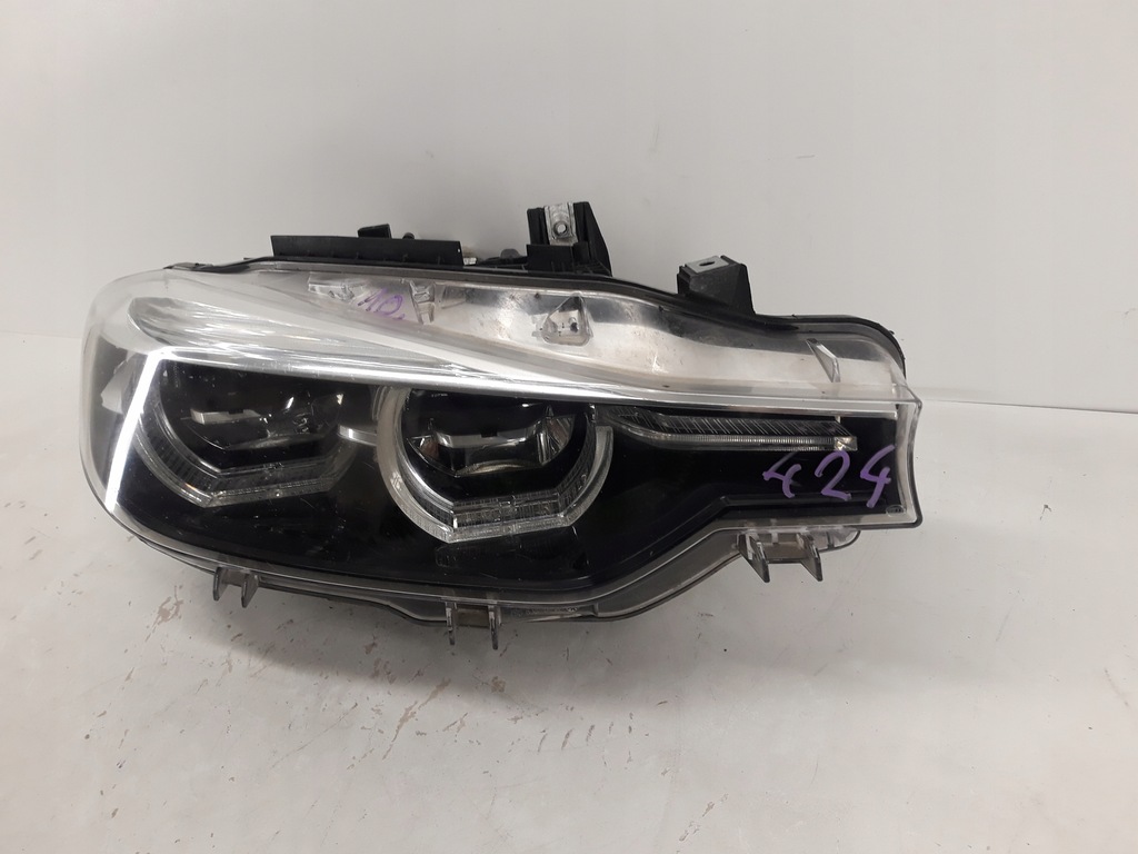 BMW 3 F30 F31 LED Lift εμπρός δεξιό φωτιστικό Product image