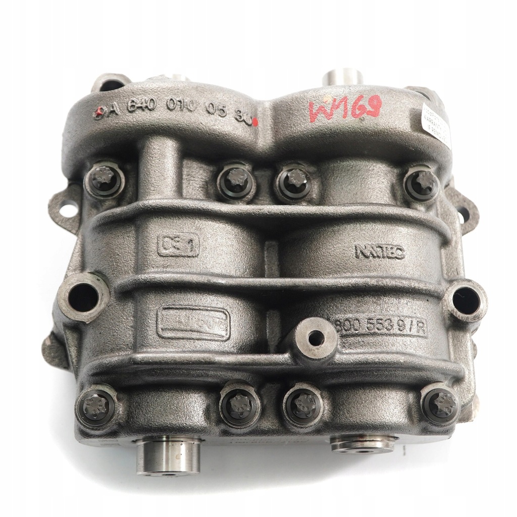 Mercedes W169 Diesel OM640 Oil Pump Shafts Balance A6400100536 Product image