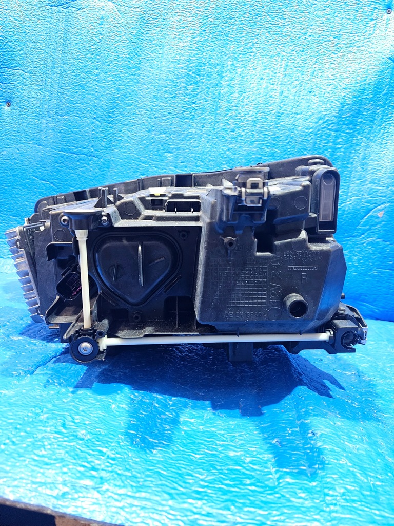 Δεξιά μπροστινό δίκαιο μπροστά δεξιά Audi Q4 E-Tron 89A941036M Product image