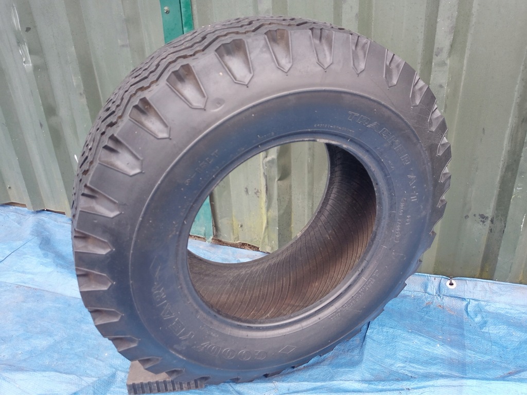GOODYEAR TIRE 9,00 9,00 - R 15 LT Product image