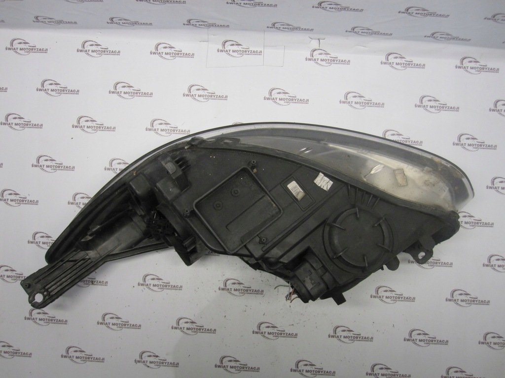 Ford Focus MK3 III 12R LAMP FROND BM51-13W029-DK Αγγλικά Product image
